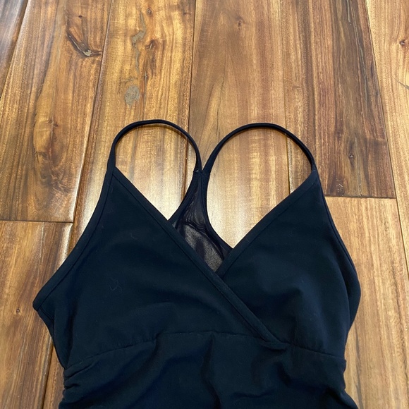 LULULEMON FULL FREEDOM TANK ~ BLACK ~ Side Ruche - Picture 5 of 9